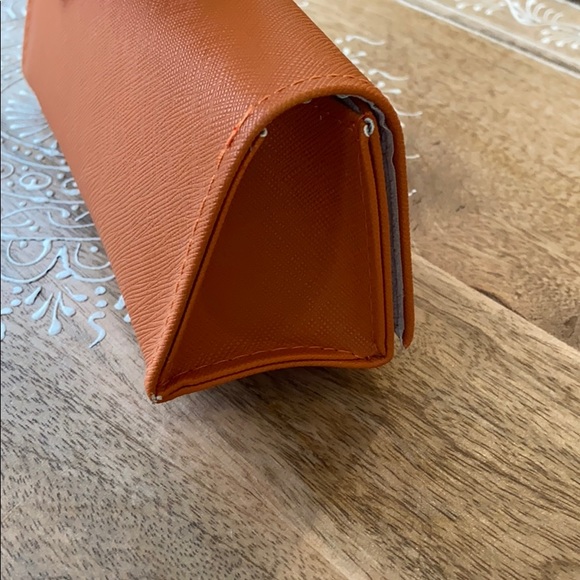 🧡 Tory Burch Sunglass Case NWOT🧡 - Picture 5 of 8